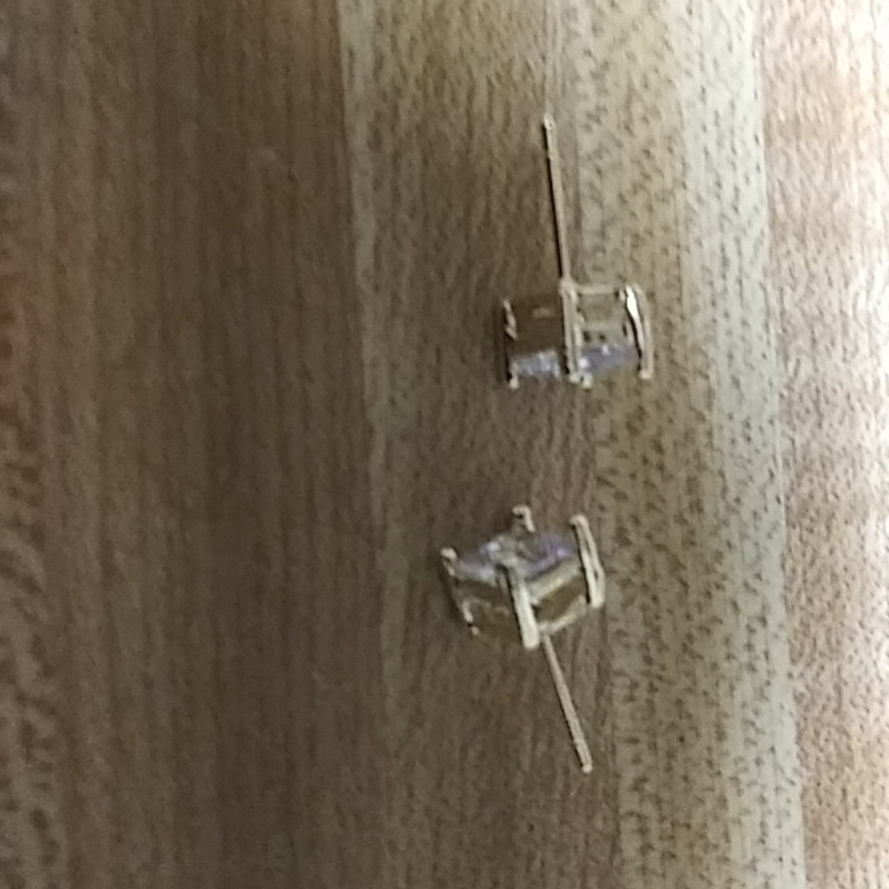 14k gold Hip-hop back studed earring